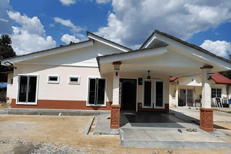 Rahsia Kontraktor: 8 Sebab Mengapa Batu Blok Ringan Menggegar Industri Pembinaan 2025! 5 Pintu Rumah Asyik Berbunyi Je? Ini Punca Dan Cara Nak Selesaikan!