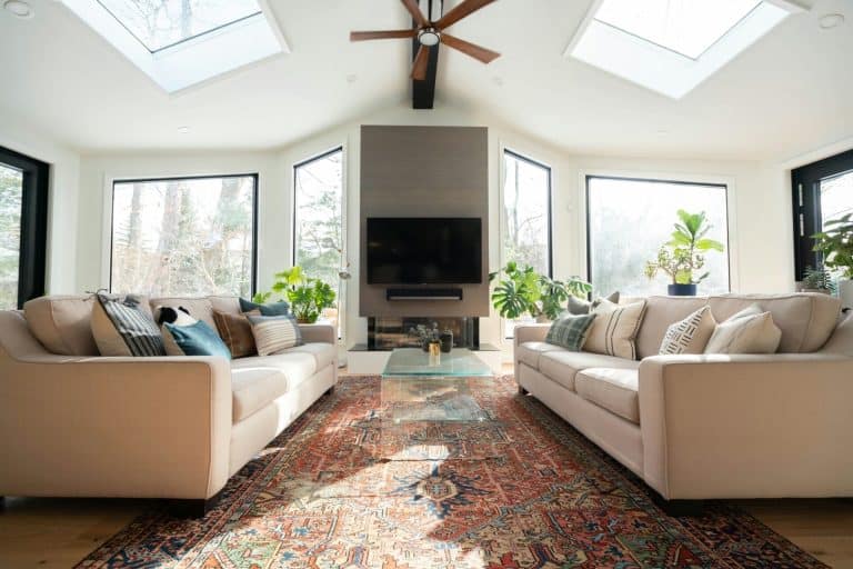 25 Idea Hiasan Dalaman Rumah Teres Bajet Rendah: Cantik Tak Perlu Mahal! 4 Rumahhq Kontraktor Bina Ubahsuai Rumah Unsplash7 63