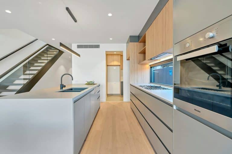 Reka Bentuk Gemilang: Kontraktor Bina & Renovate Rumah Terbaik di Jalan Cochrane, Kuala Lumpur 6 Rumahhq Kontraktor Bina Ubahsuai Rumah Unsplash7 53